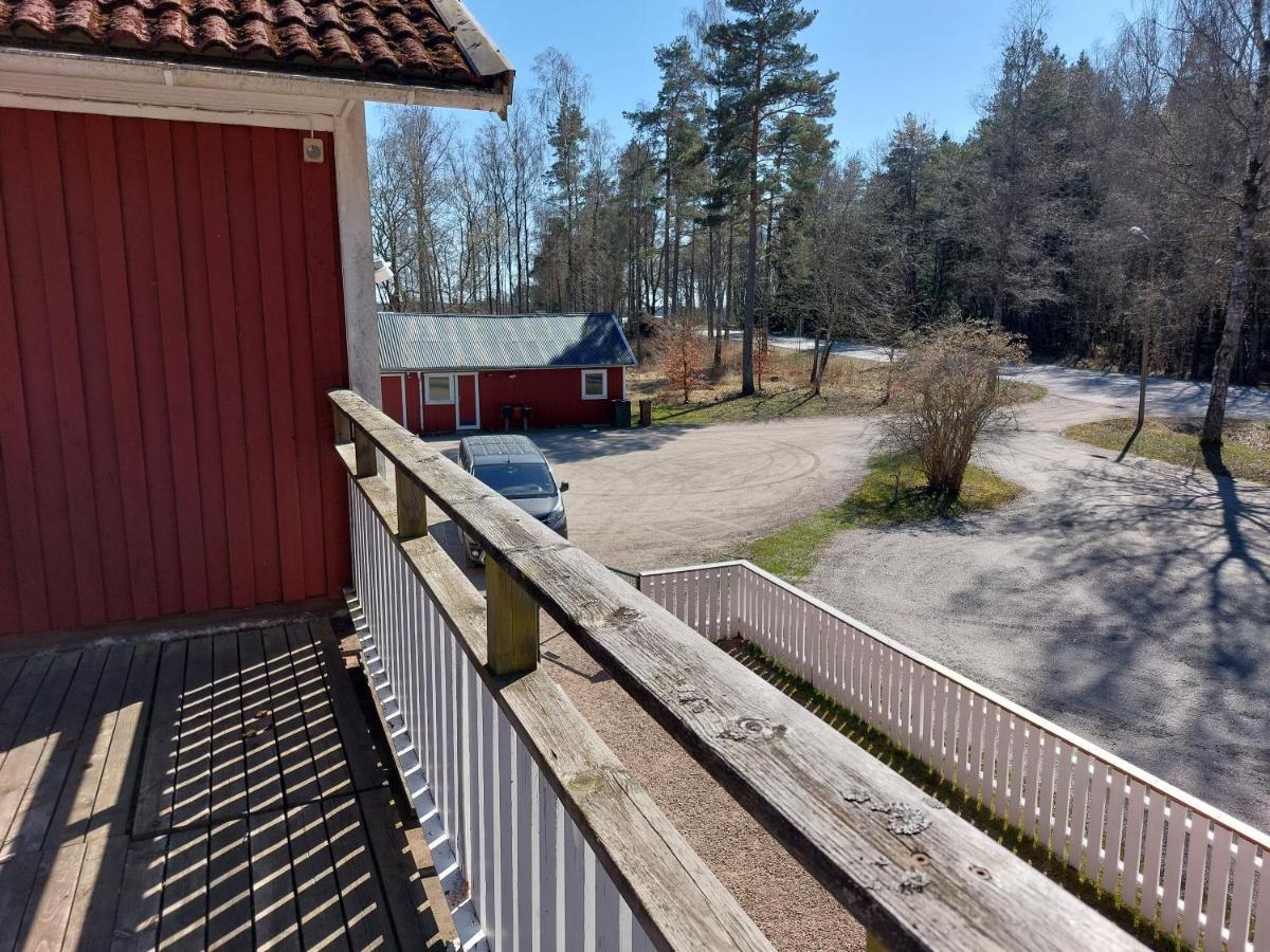 Flora Dekor Gaestgard, Lenagarden Pensionat Alingsås Exteriör bild