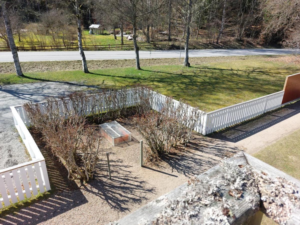Flora Dekor Gaestgard, Lenagarden Pensionat Alingsås Exteriör bild
