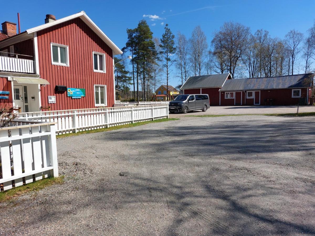 Flora Dekor Gaestgard, Lenagarden Pensionat Alingsås Exteriör bild