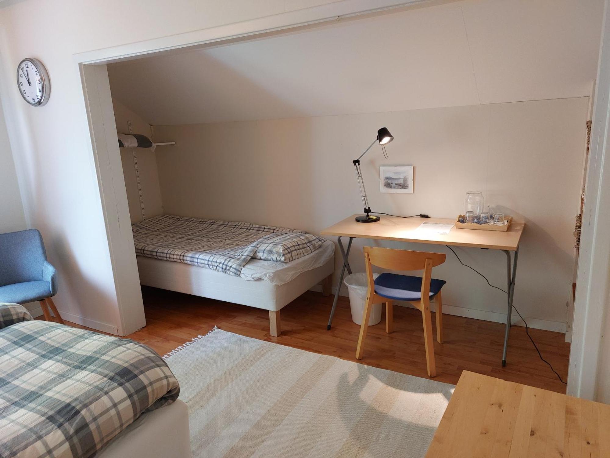 Flora Dekor Gaestgard, Lenagarden Pensionat Alingsås Exteriör bild